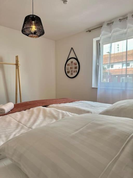 Amao-Pearl I Comfort Suite I 94Qm I Kingsize-Bett I Exklusiv Mit Balkon & Tiefgarage I Aufzug Offenburg Kültér fotó