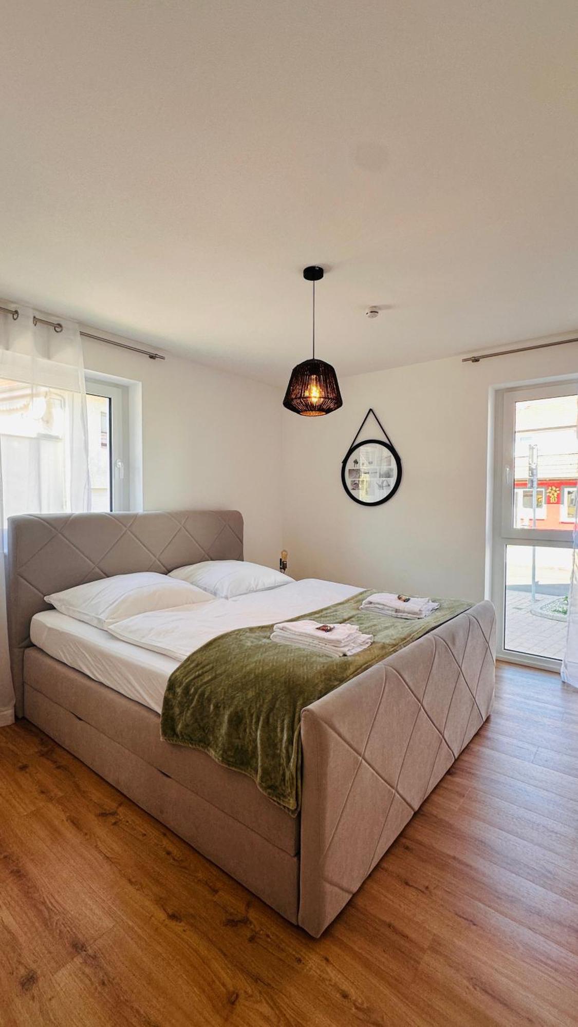 Amao-Pearl I Comfort Suite I 94Qm I Kingsize-Bett I Exklusiv Mit Balkon & Tiefgarage I Aufzug Offenburg Kültér fotó
