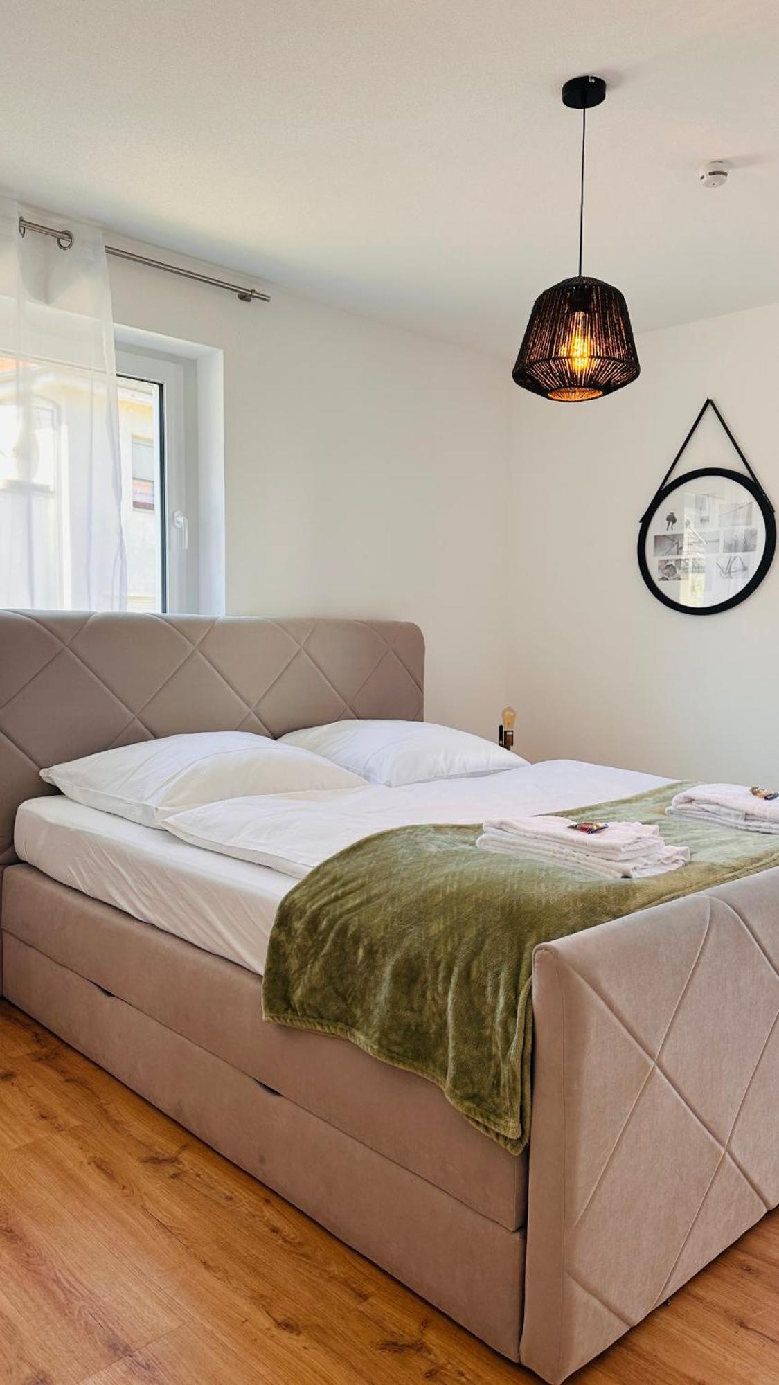 Amao-Pearl I Comfort Suite I 94Qm I Kingsize-Bett I Exklusiv Mit Balkon & Tiefgarage I Aufzug Offenburg Kültér fotó